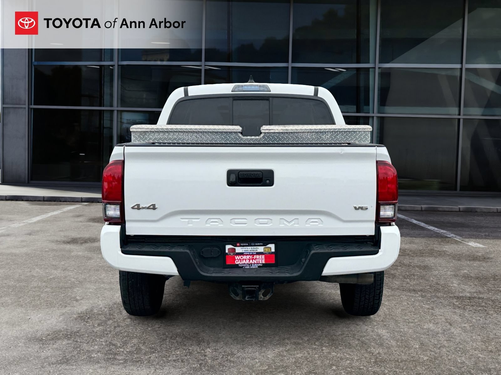 Used 2023 Toyota Tacoma SR AWD/4WD image 9
