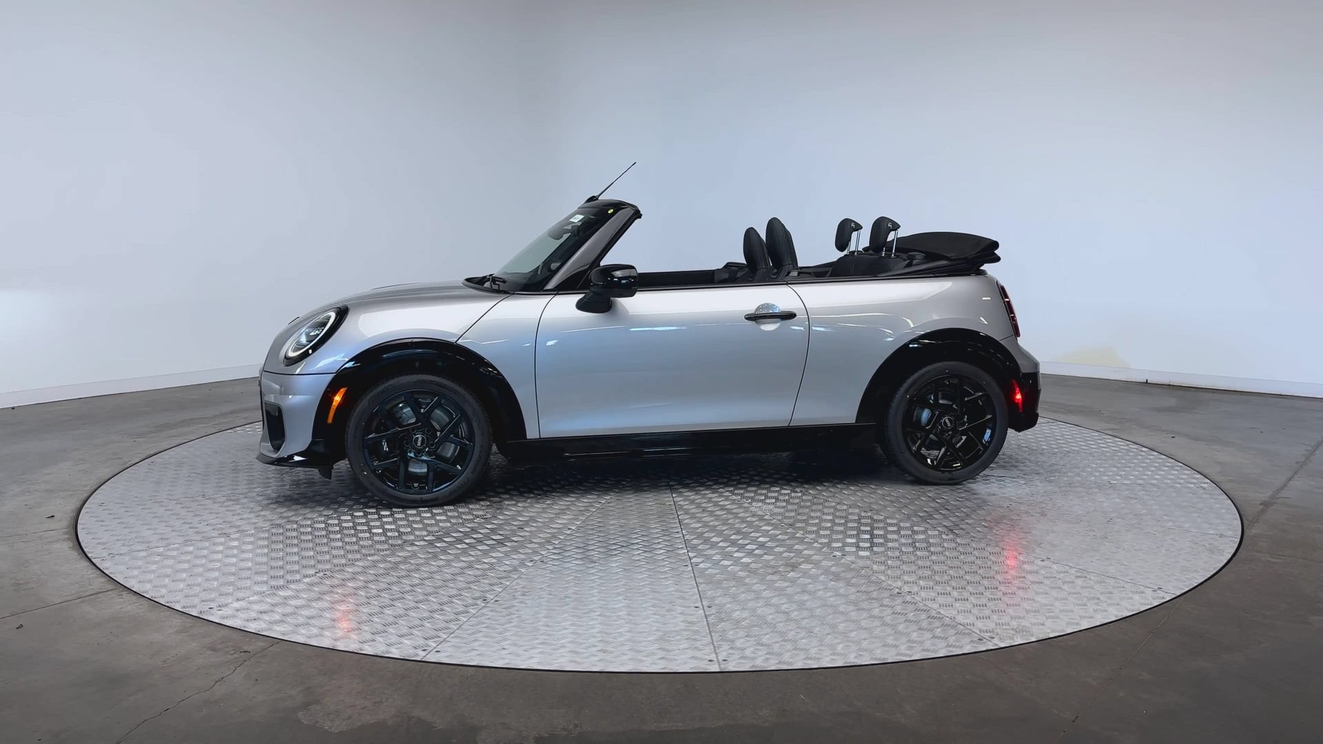 New 2026 MINI Cooper S FWD image 5