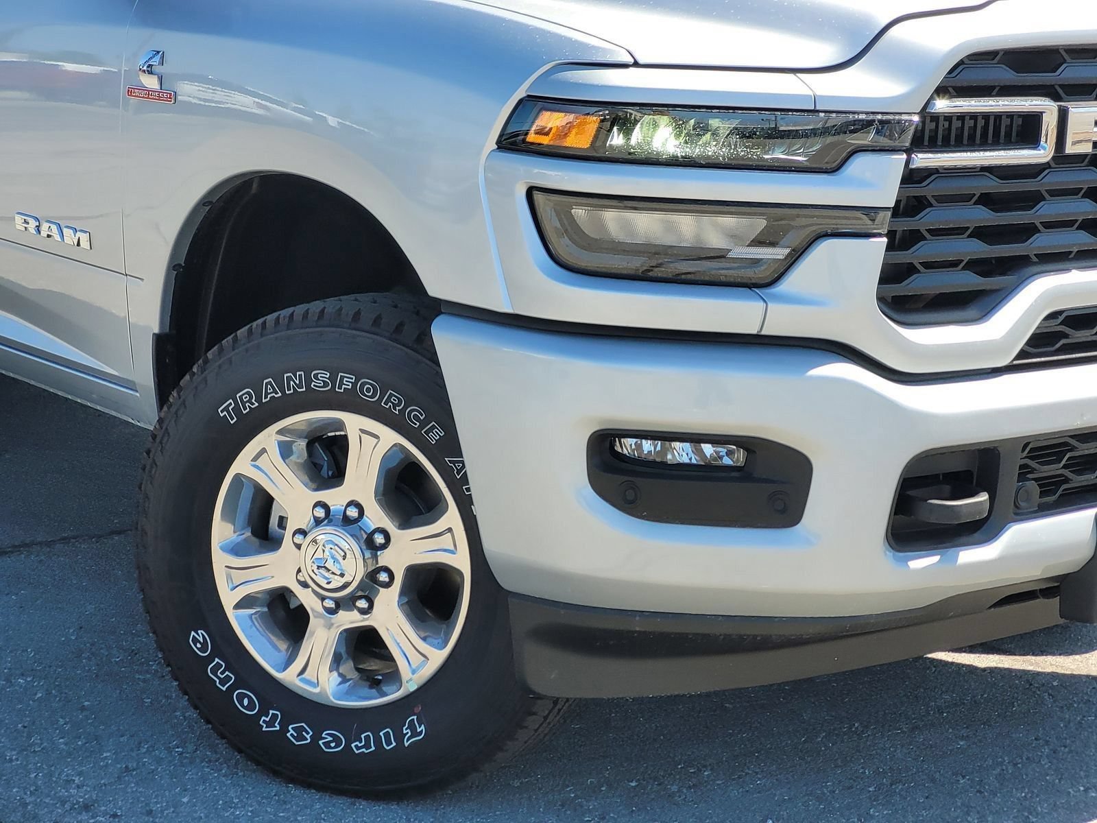 New 2026 RAM 2500 Big Horn AWD/4WD image 7