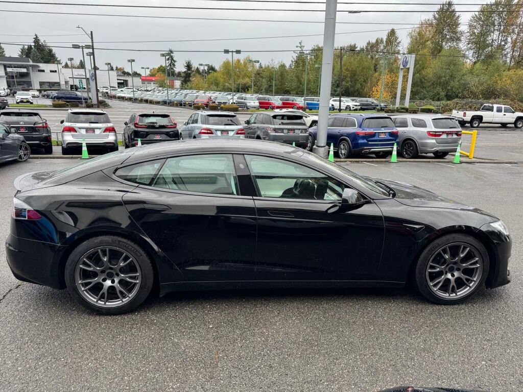 Used 2021 Tesla Model S Plaid image 6