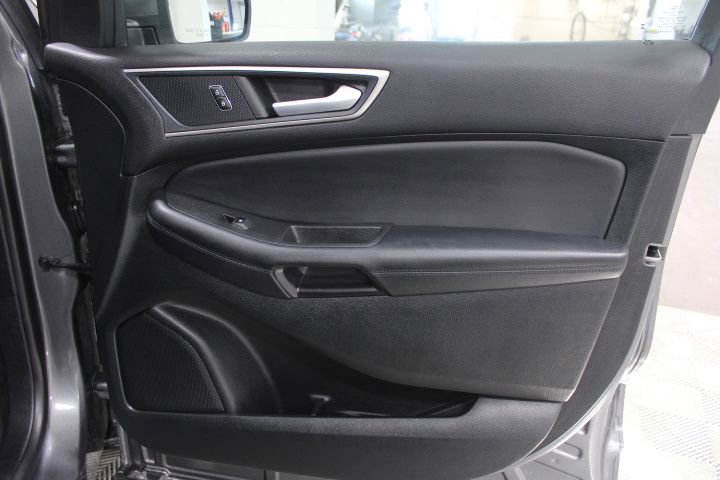 Used 2023 Ford Edge SEL w/ Convenience Package image 28