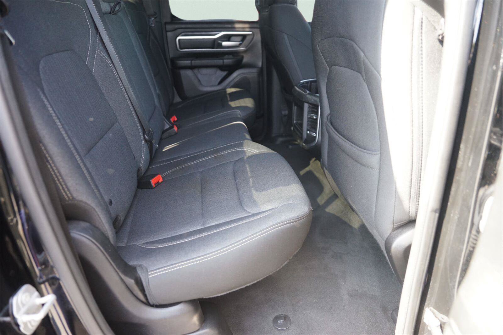 Used 2019 RAM 1500 Big Horn AWD/4WD image 15