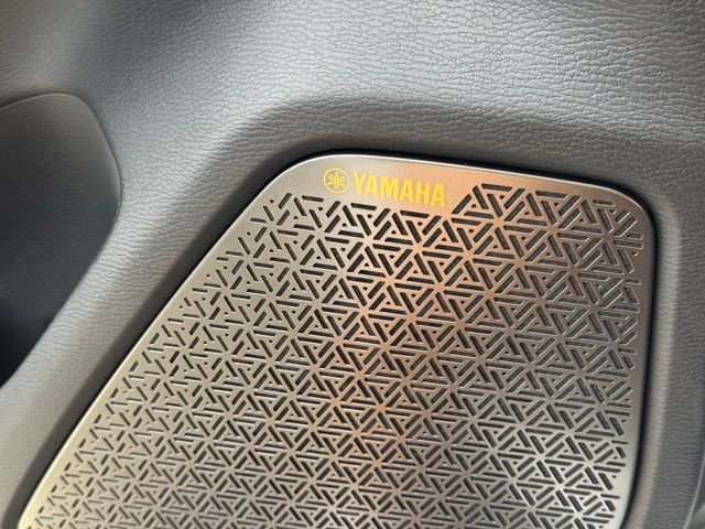 New 2025 Mitsubishi Outlander AWD image 21