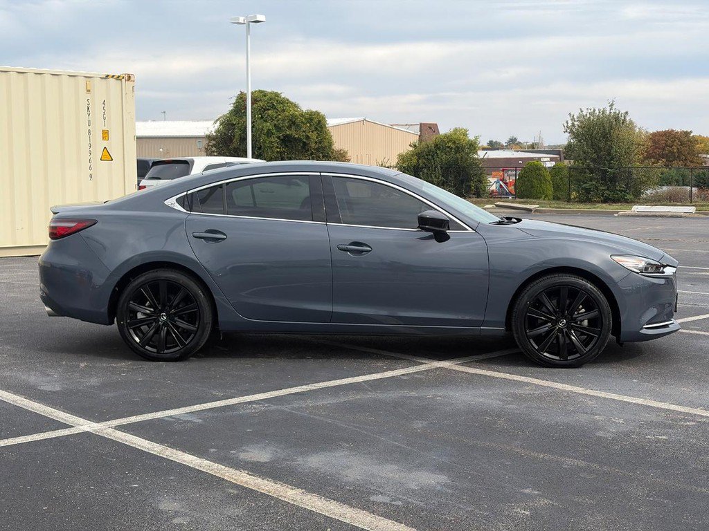 Used 2021 MAZDA MAZDA6 Carbon Edition FWD image 2