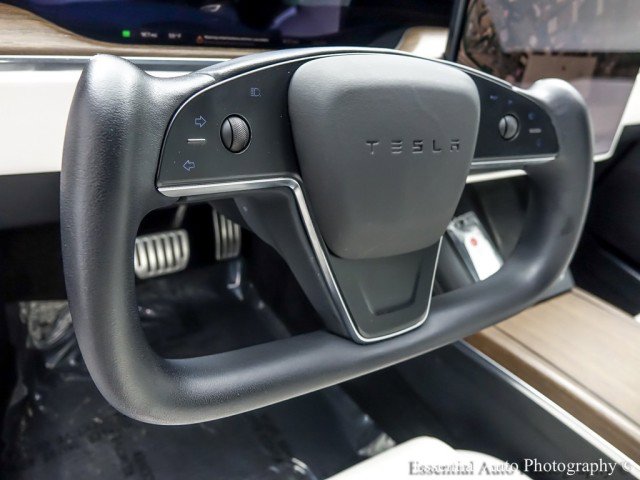 Used 2023 Tesla Model S image 16