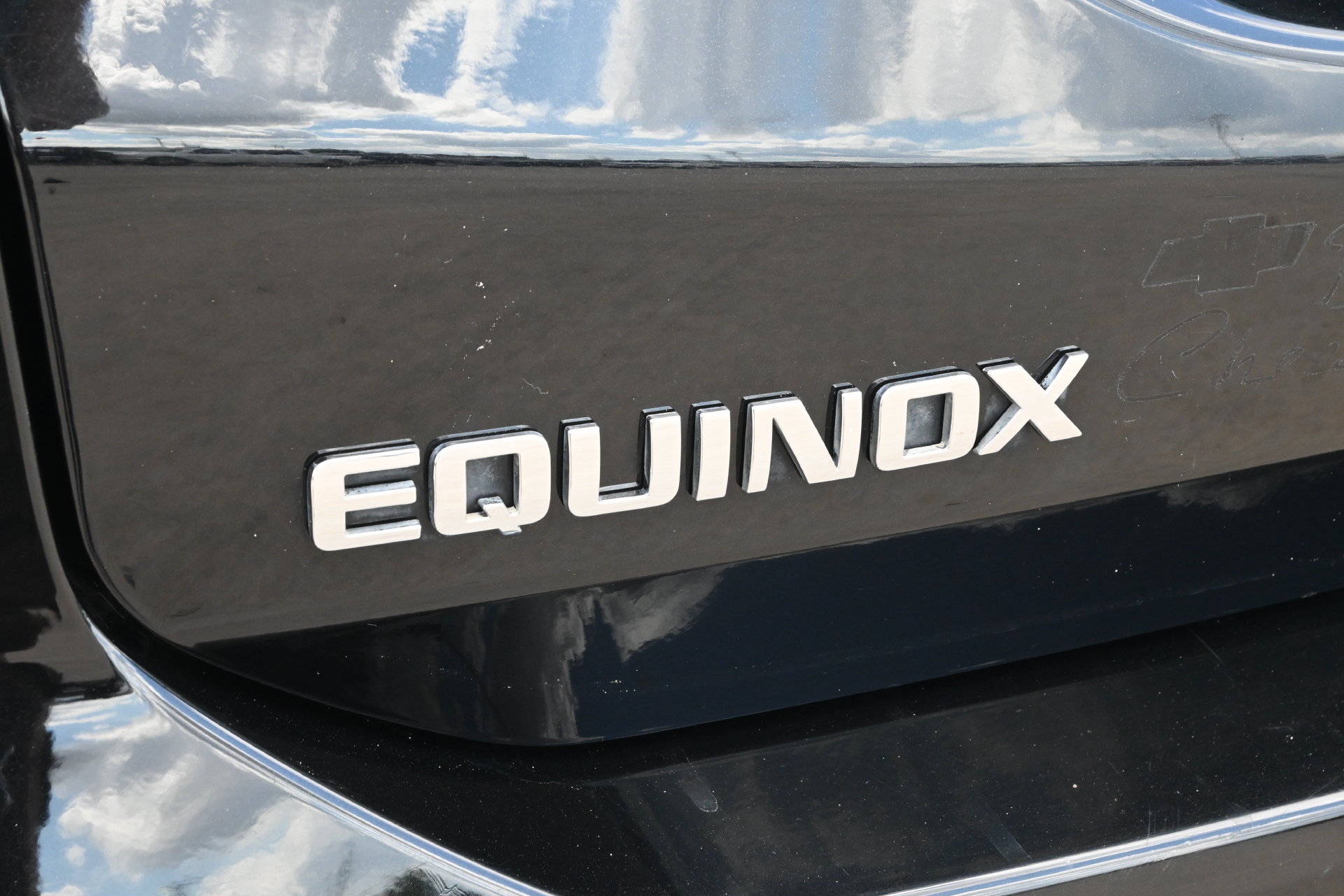 Used 2024 Chevrolet Equinox LT FWD image 20