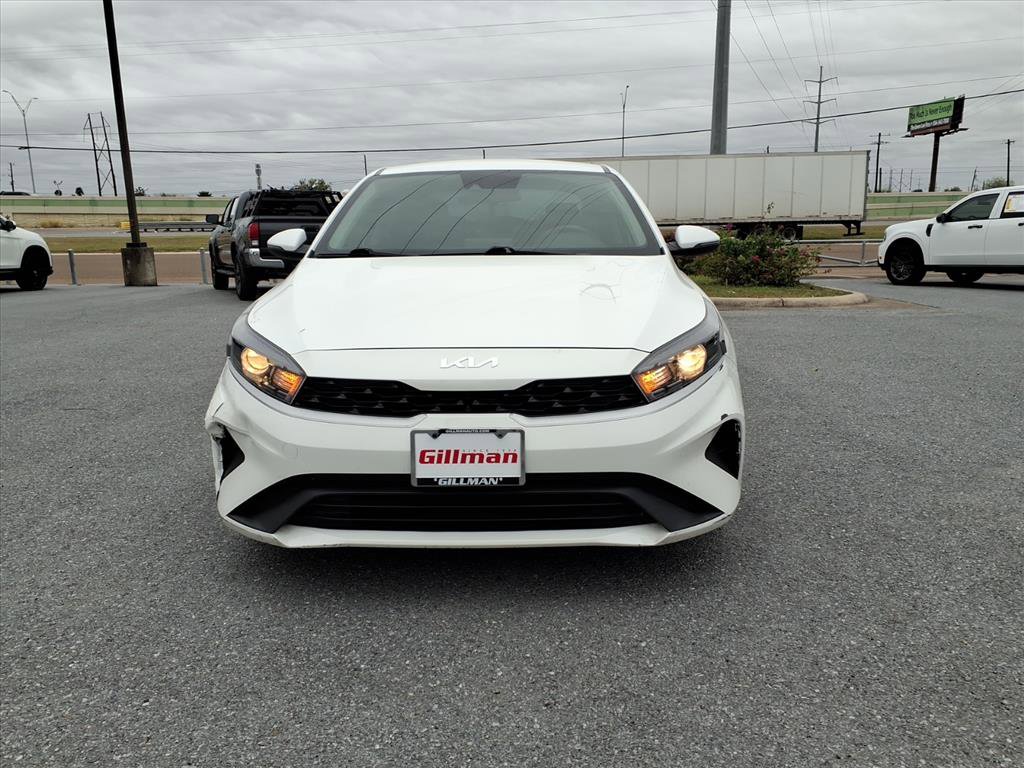Used 2024 Kia Forte LXS w/ LXS Technology Package image 3