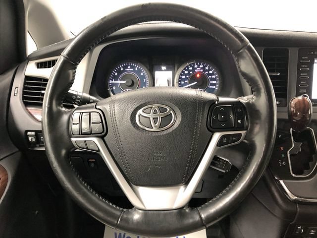 Used 2019 Toyota Sienna Limited Premium AWD/4WD image 16