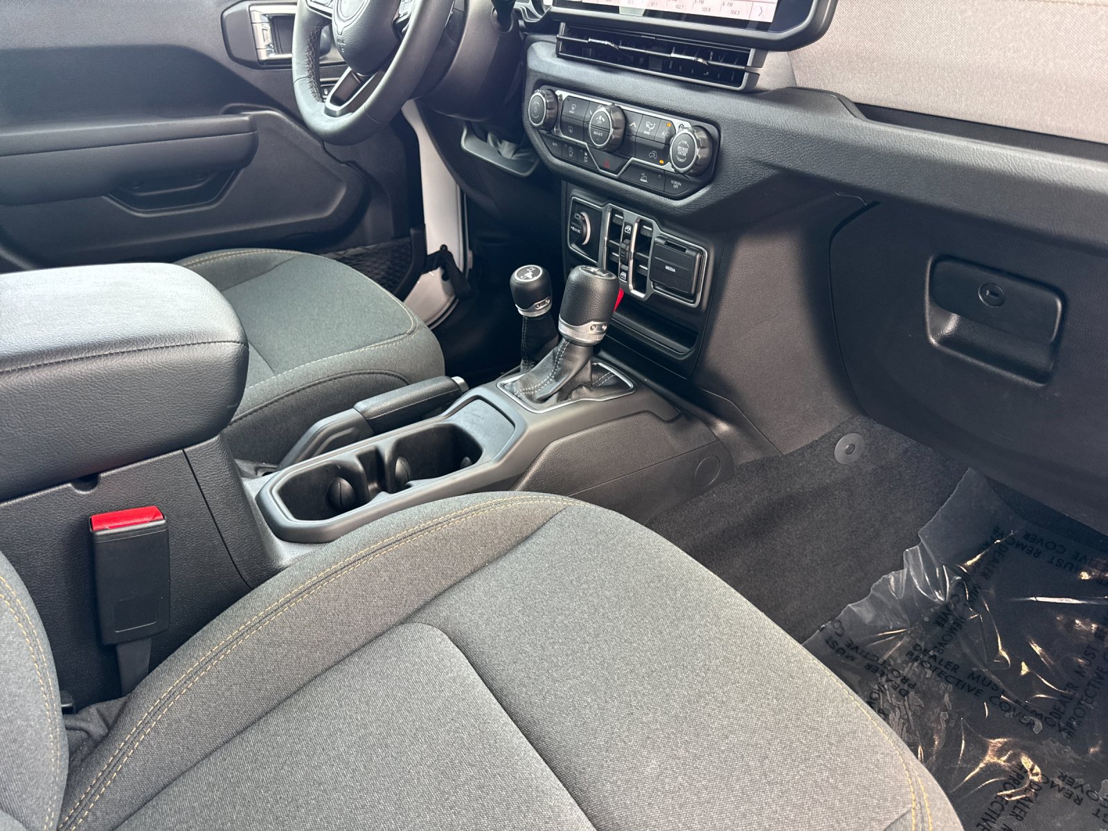 Used 2026 Jeep Wrangler Unlimited Sport AWD/4WD image 18