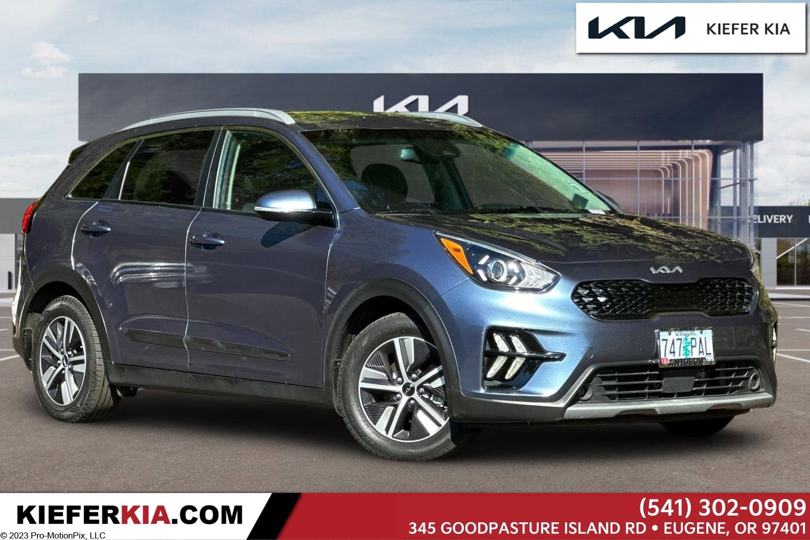 Used 2022 Kia Niro EX Premium