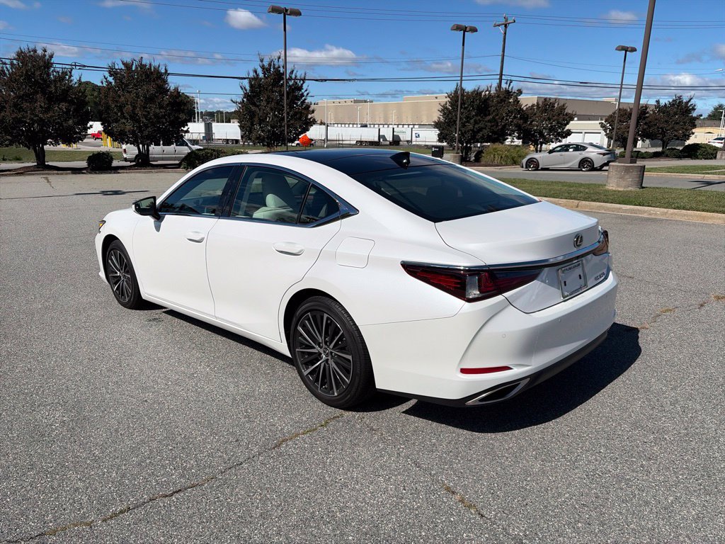 Certified 2025 Lexus ES 350 w/ Premium Package FWD image 2