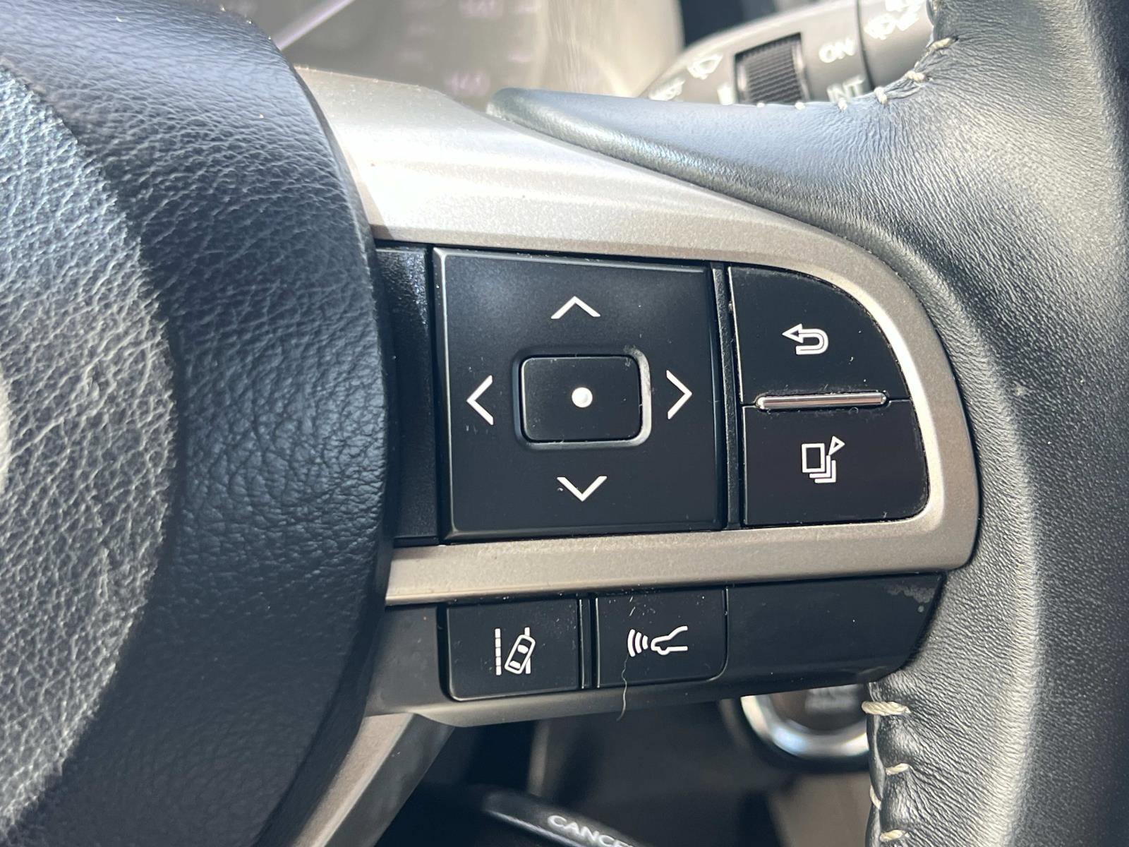 Used 2018 Lexus RX 350 FWD w/ Accessory Package image 10