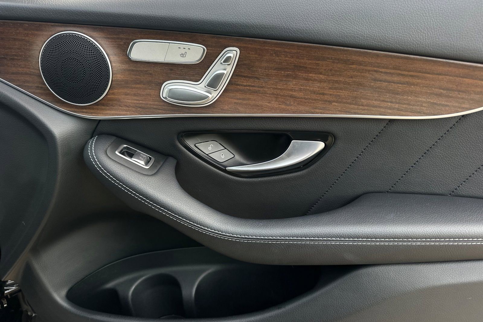 Certified 2022 Mercedes-Benz GLC 300 4MATIC image 33