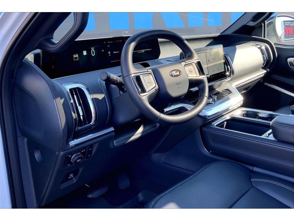 New 2026 Ford Expedition Platinum w/ Stealth Performance Package AWD/4WD image 6