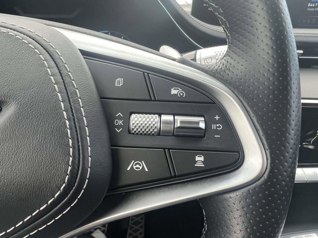 Used 2023 Genesis GV70 3.5T Sport w/ Sport Prestige Package image 23