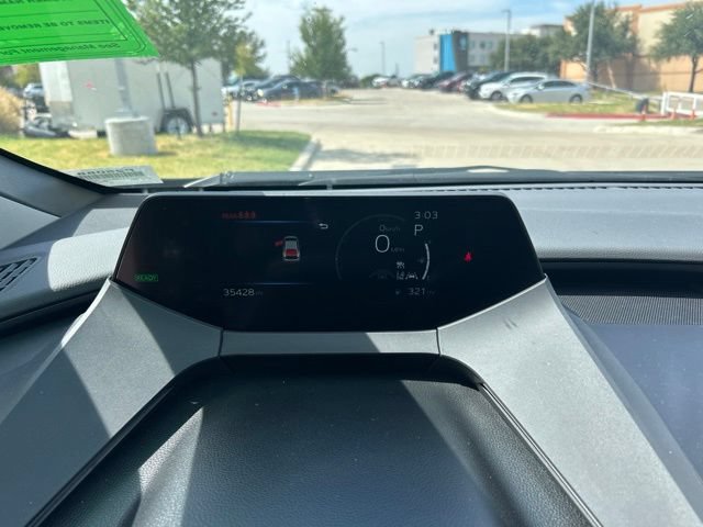 Used 2025 Toyota Prius LE FWD image 12
