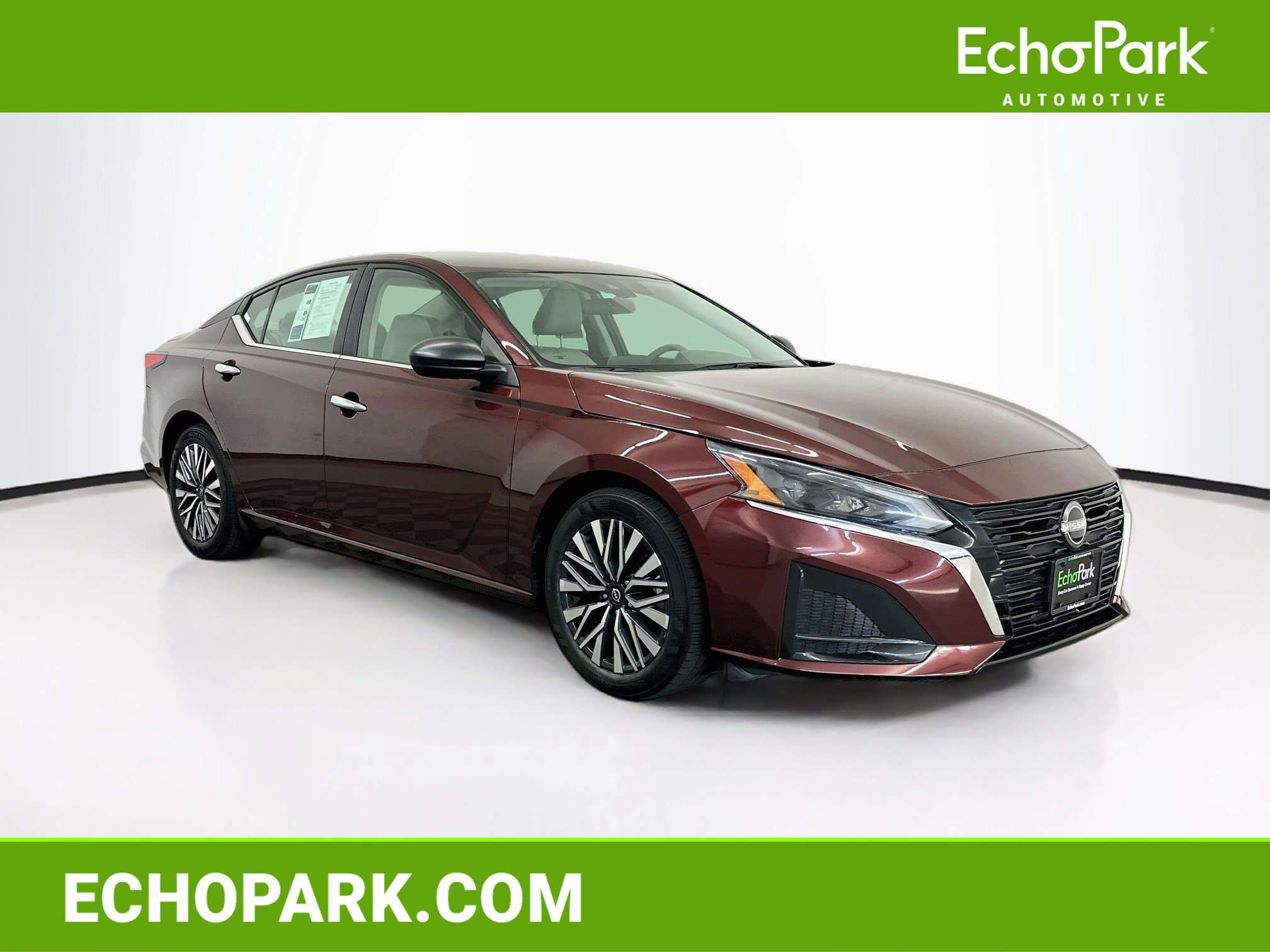Used 2025 Nissan Altima 2.5 SV FWD image 1