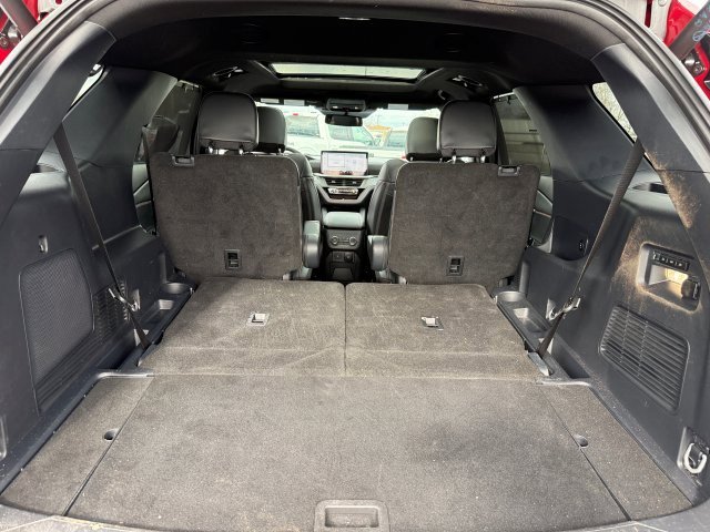 Certified 2025 Ford Explorer ST-Line w/ Premium Package AWD/4WD image 21