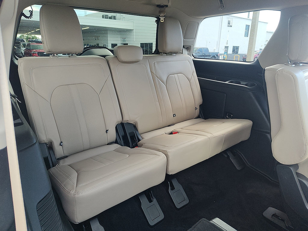 Certified 2022 Ford Expedition Limited AWD/4WD image 25