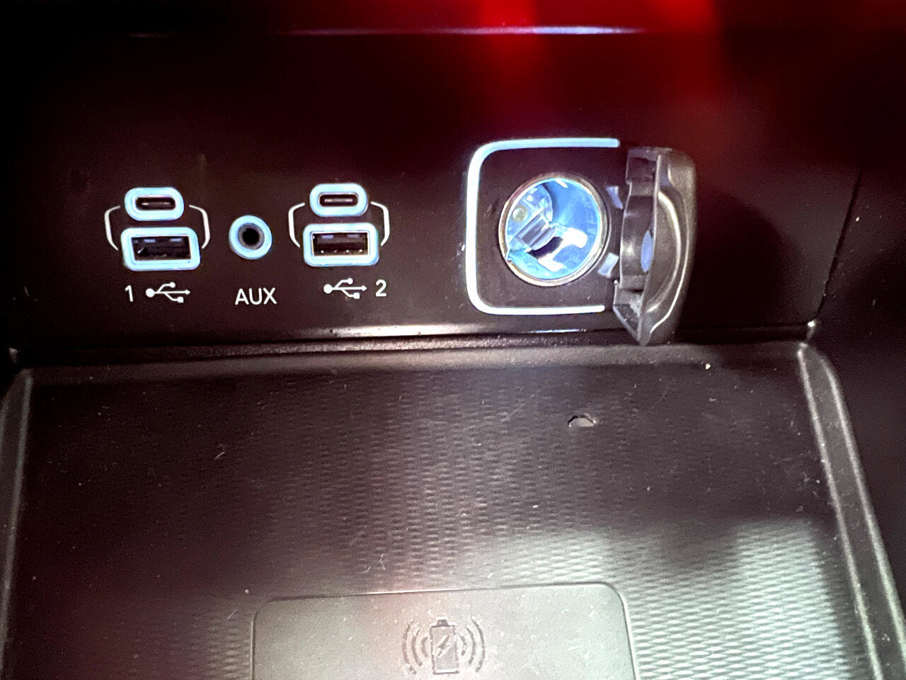 Used 2024 Jeep Grand Cherokee L Laredo image 40