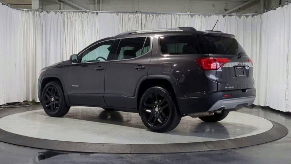 Used 2019 GMC Acadia SLT w/ LPO, Cargo Package AWD/4WD image 8