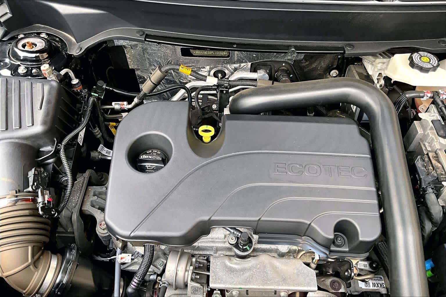 Used 2023 Chevrolet Equinox RS FWD image 33