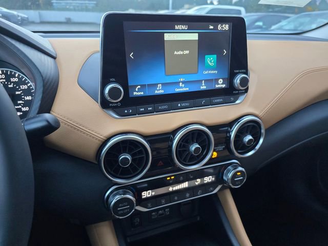 Used 2025 Nissan Sentra SV w/ SV Premium Package image 23