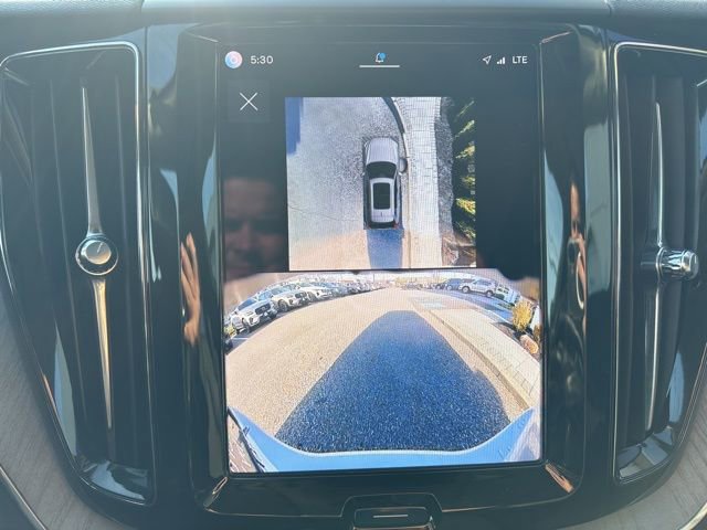 Used 2025 Volvo XC60 B5 Plus AWD/4WD image 26