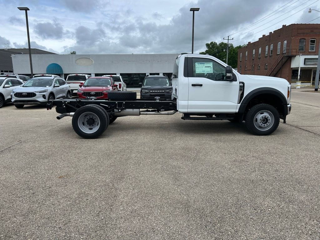 New 2025 Ford F550 4x4 Regular Cab Super Duty w/ XL Chrome Package image 9