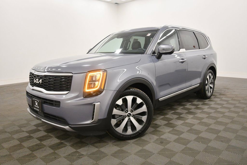 Certified 2022 Kia Telluride EX w/ EX Premium Package image 2