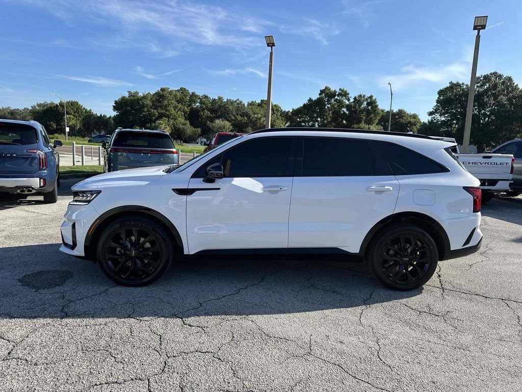 Certified 2022 Kia Sorento SX FWD image 8