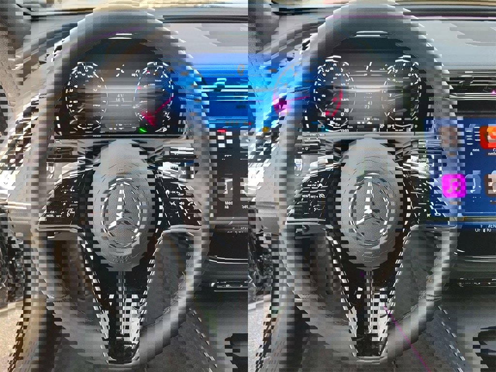 Used 2024 Mercedes-Benz E 350 4MATIC Sedan image 21