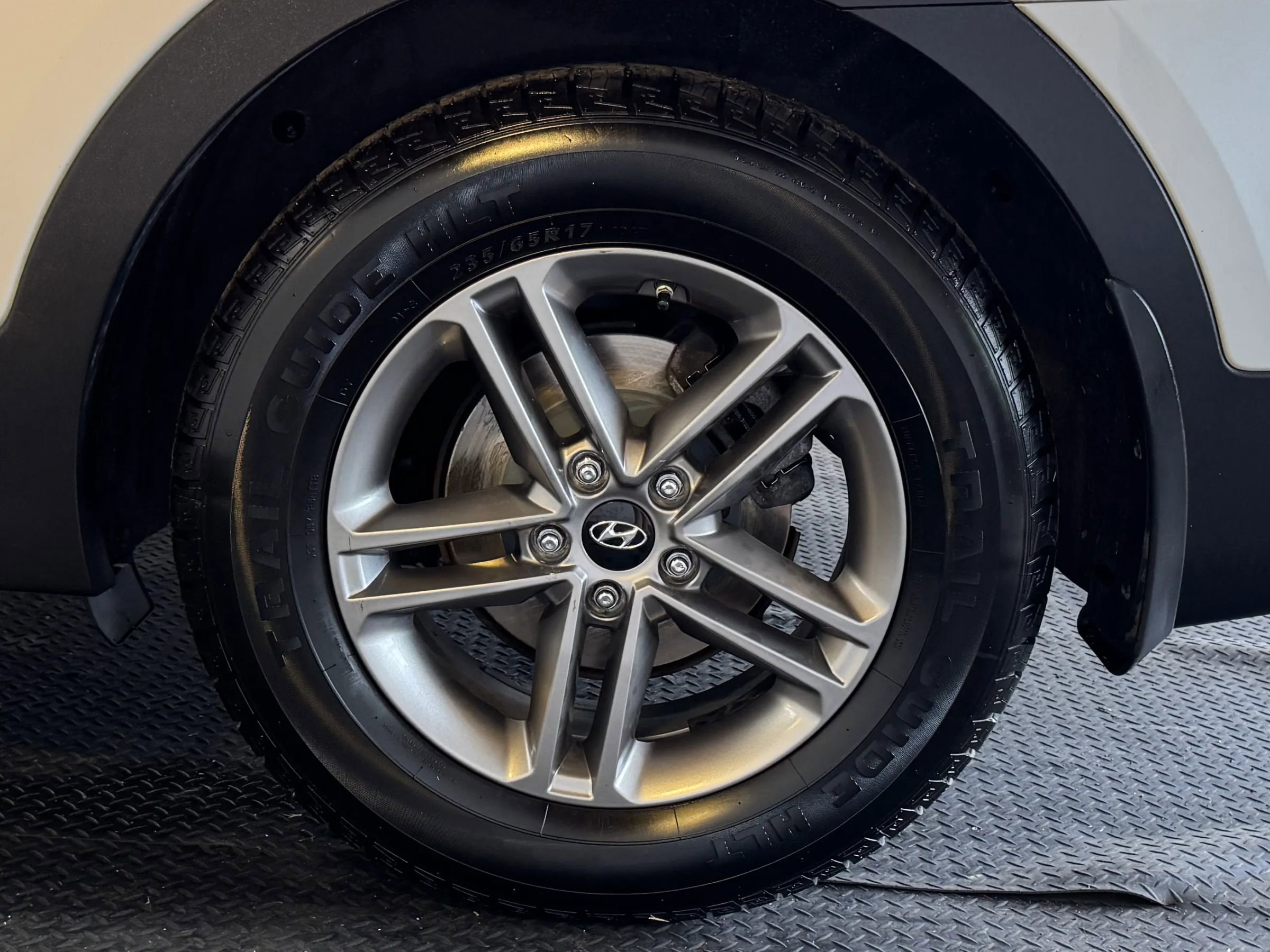 Used 2017 Hyundai Santa Fe Sport image 10