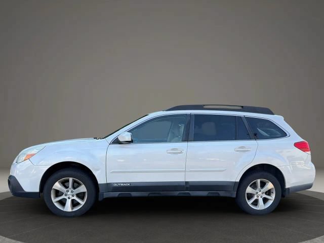 Used 2013 Subaru Outback 3.6R Limited w/ Moonroof Pkg AWD/4WD image 8