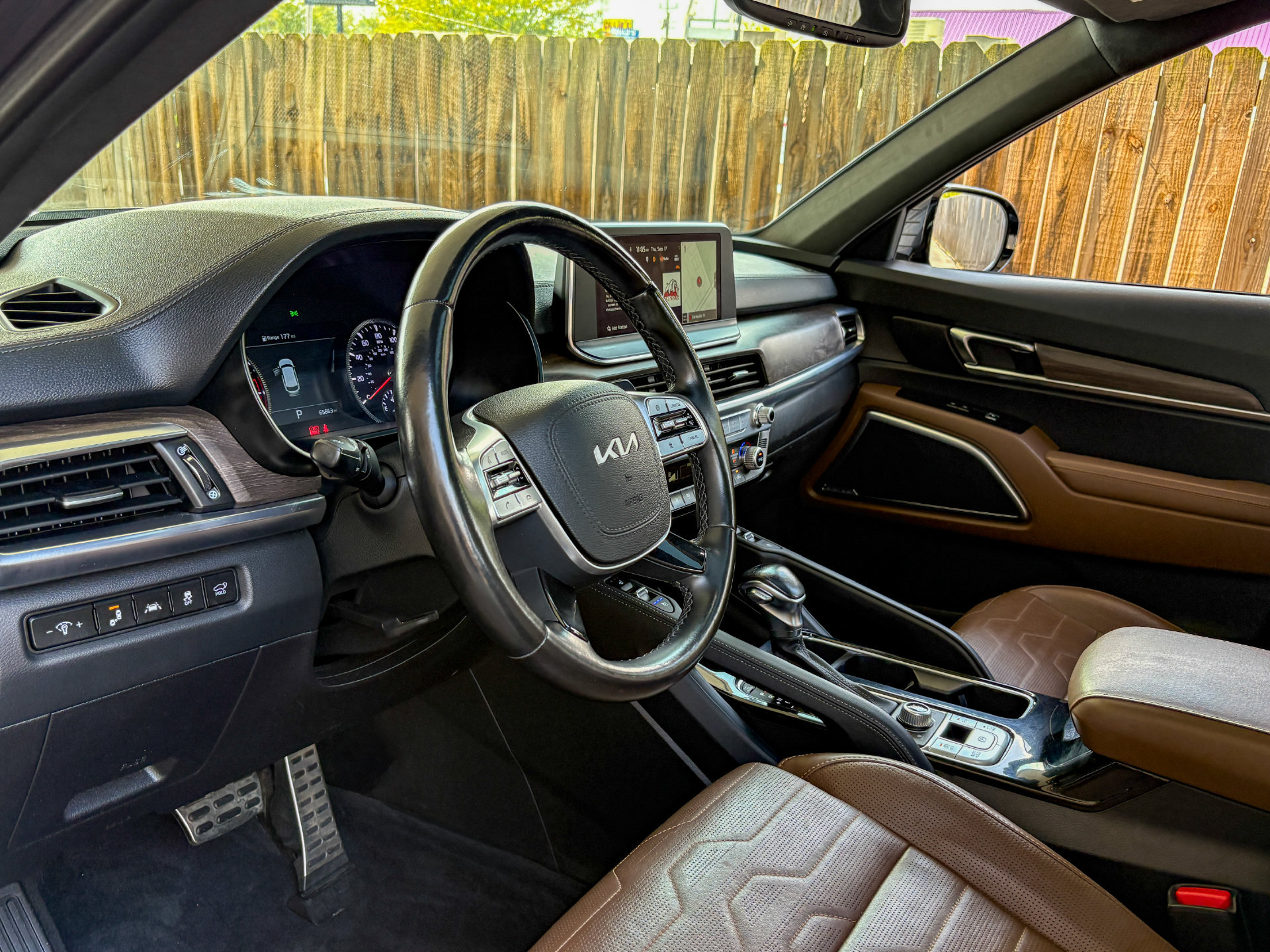 Used 2022 Kia Telluride SX w/ SX Prestige Package AWD/4WD image 15