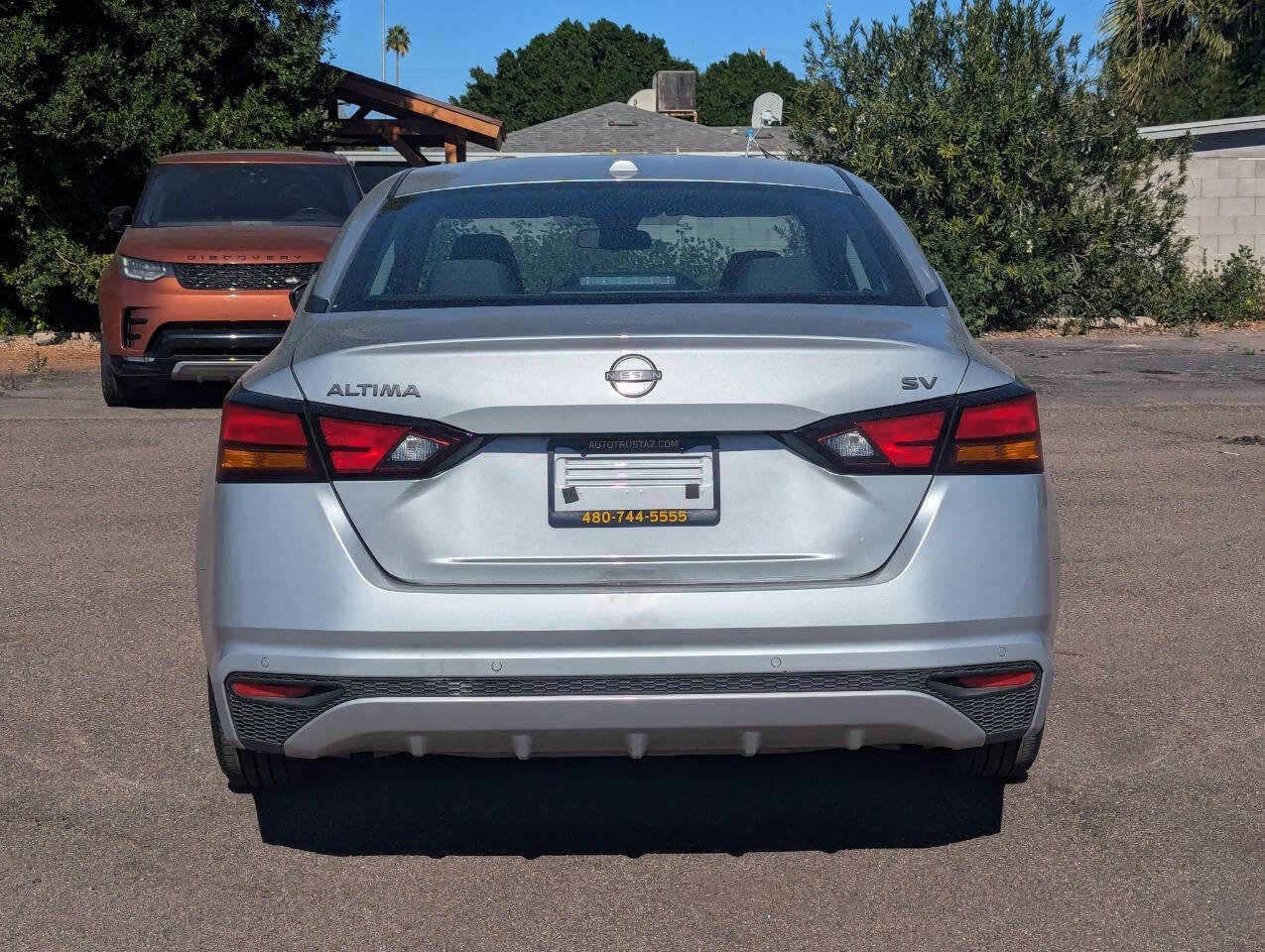 Used 2024 Nissan Altima 2.5 SV image 4