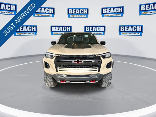 Used 2024 Chevrolet Colorado ZR2 w/ ZR2 Convenience Package III image 2