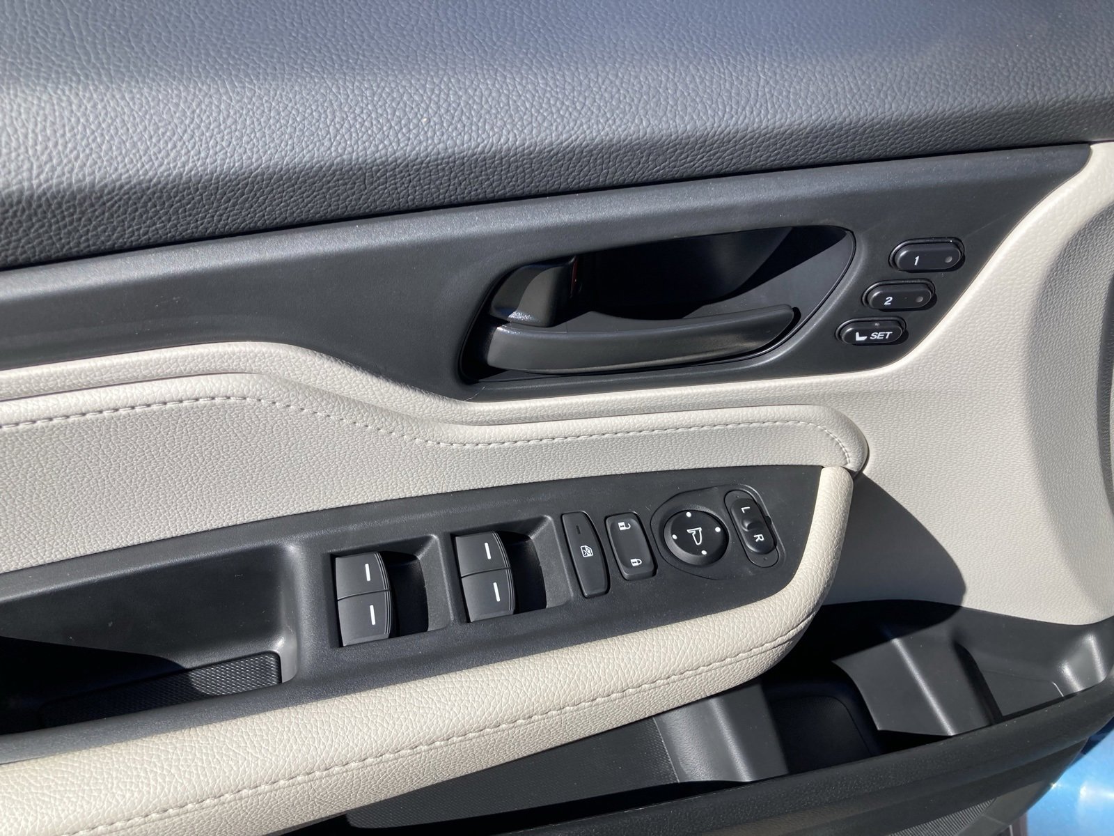 New 2026 Honda Odyssey EX-L image 12