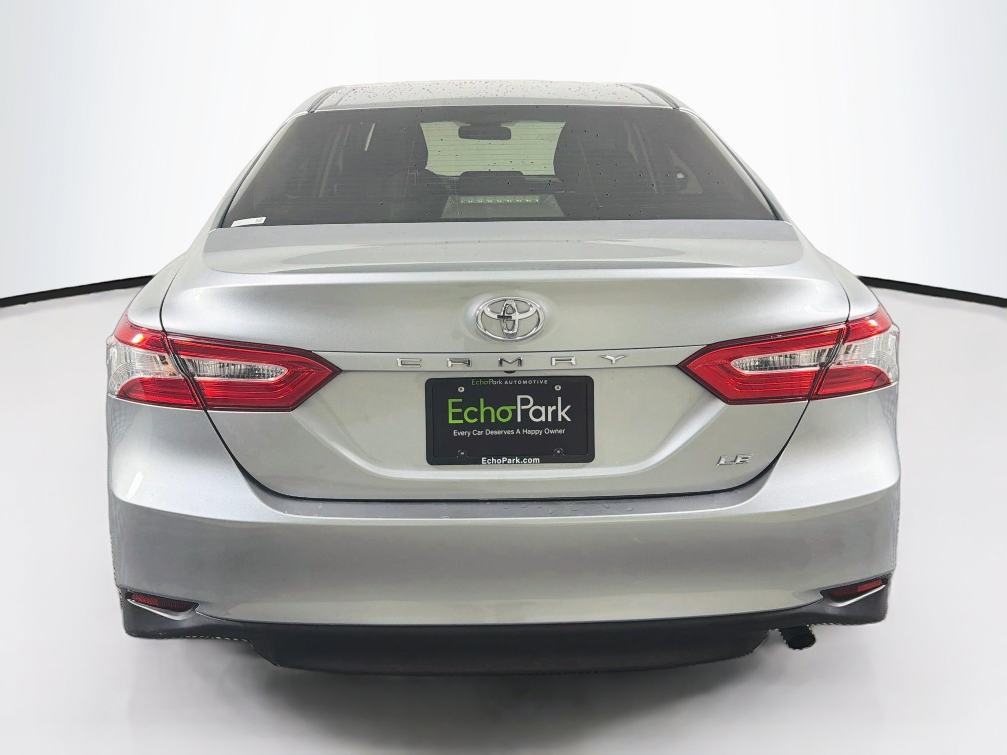 Used 2018 Toyota Camry LE FWD image 7