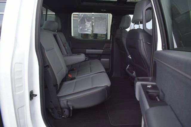 Used 2024 Ford F150 Lightning Lariat image 45