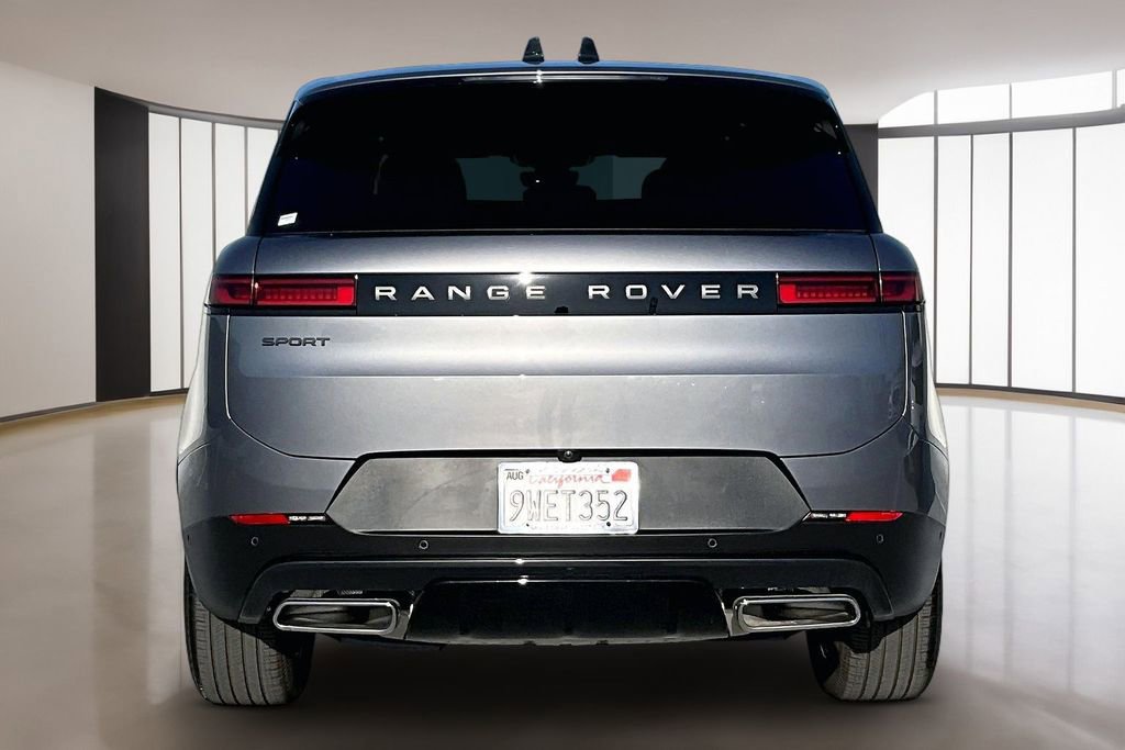 Used 2025 Land Rover Range Rover Sport SE AWD/4WD image 5