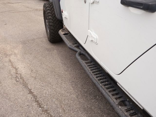 Used 2023 Jeep Gladiator Mojave w/ LED Lighting Group AWD/4WD image 10