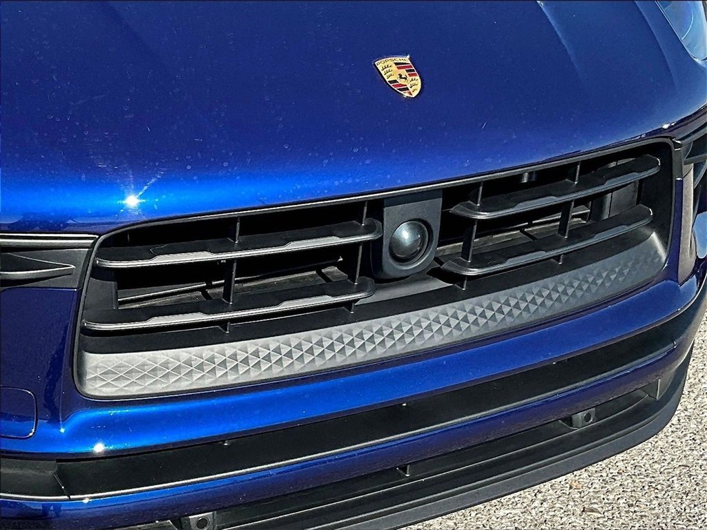 Used 2024 Porsche Macan image 20