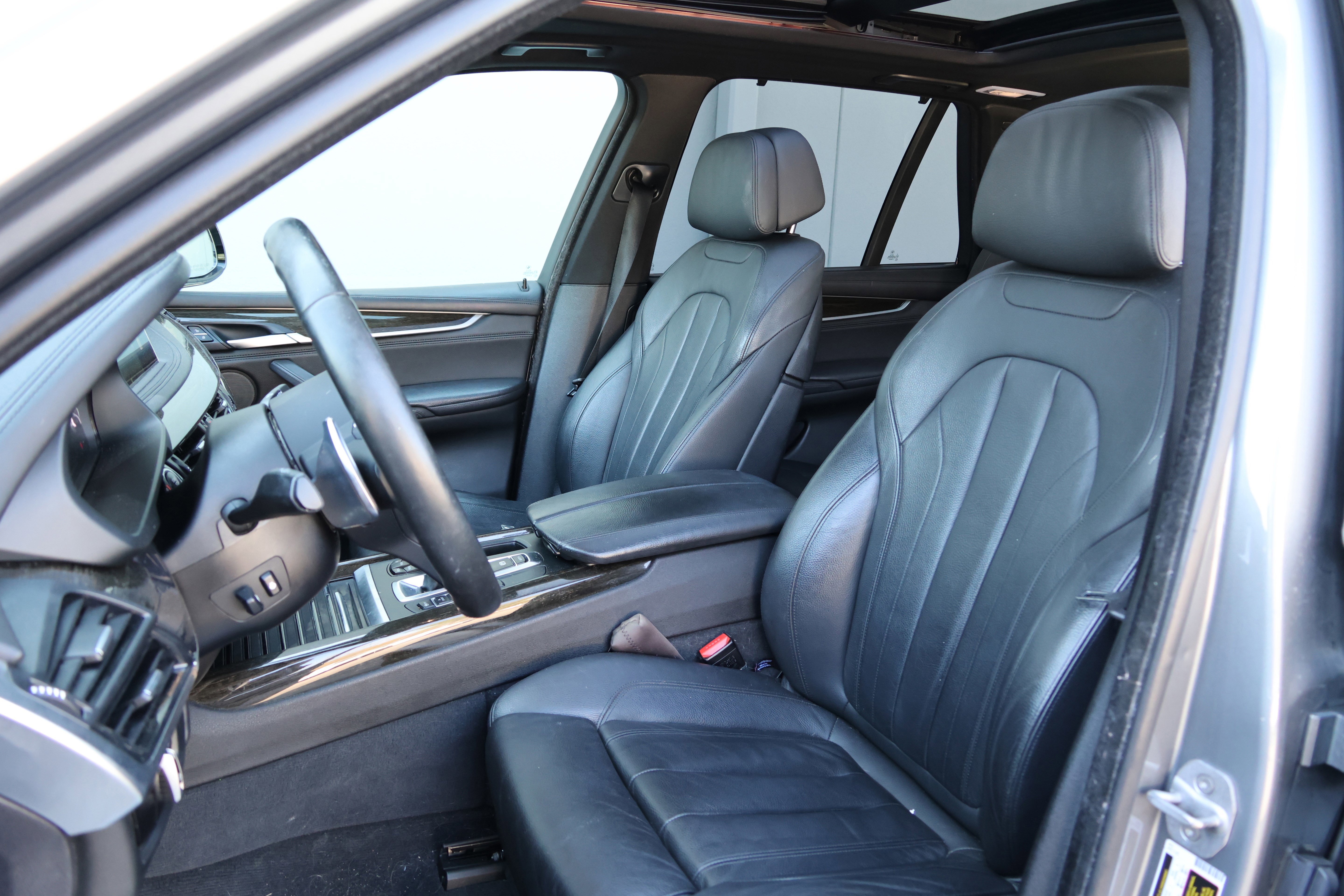 Used 2015 BMW X5 xDrive50i image 33