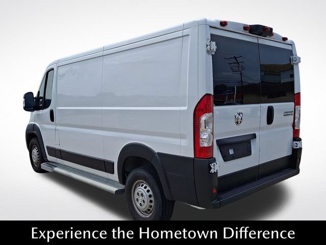 Used 2025 RAM ProMaster 2500 w/ U-Haul Equipment Group FWD image 4