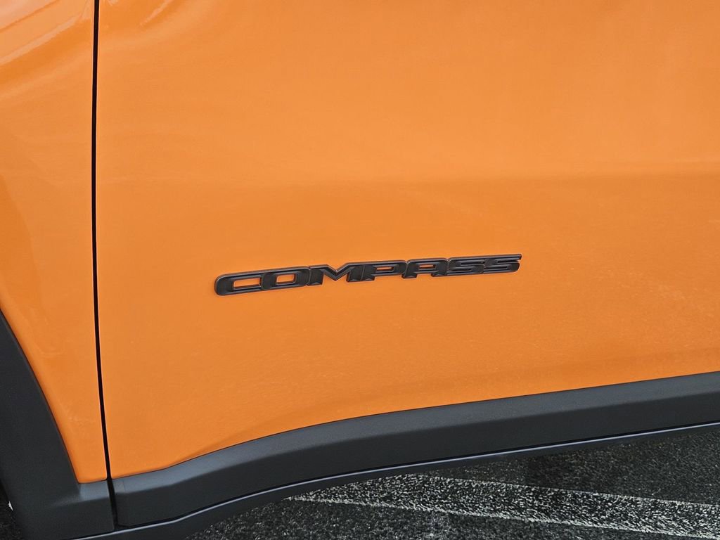 New 2026 Jeep Compass Latitude image 7