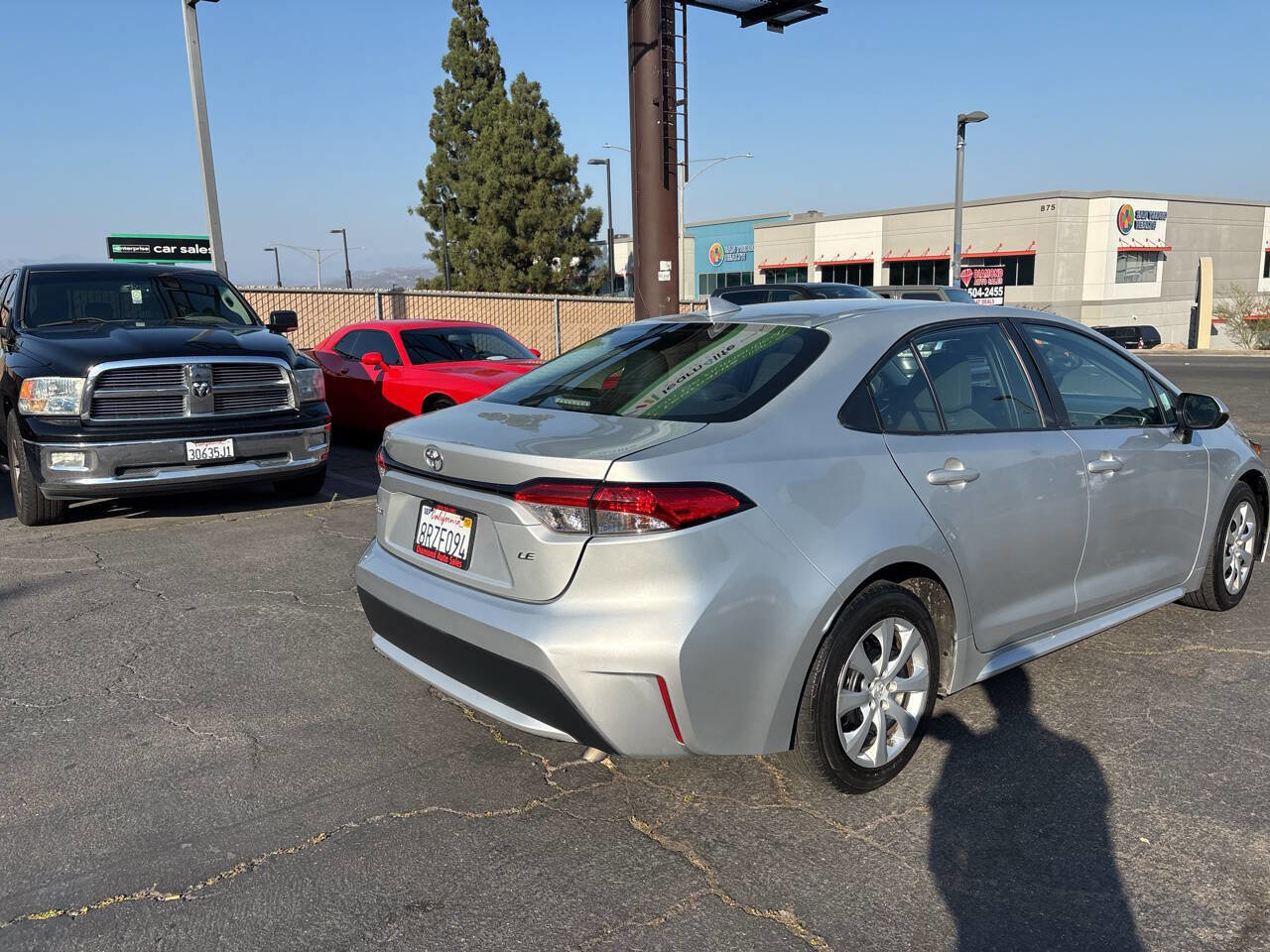 Used 2021 Toyota Corolla LE image 6