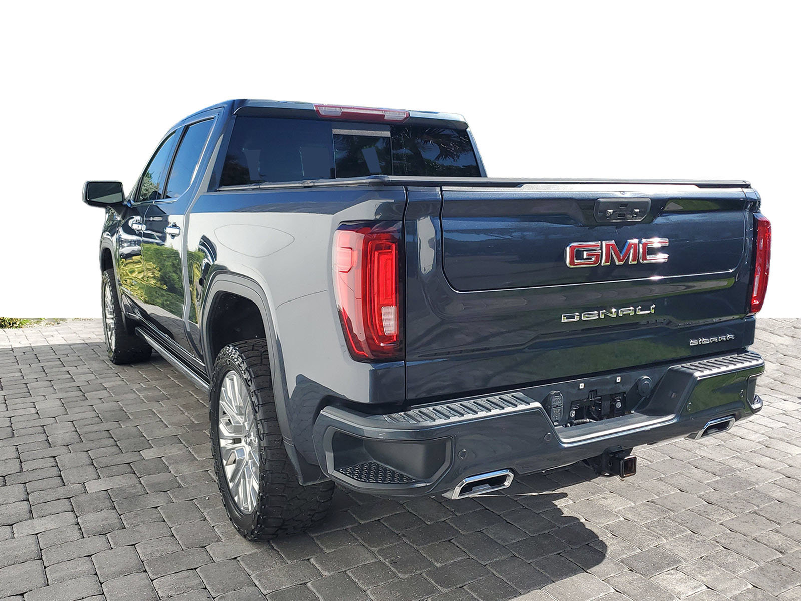 Used 2022 GMC Sierra 1500 Denali w/ Denali Premium Package AWD/4WD image 3