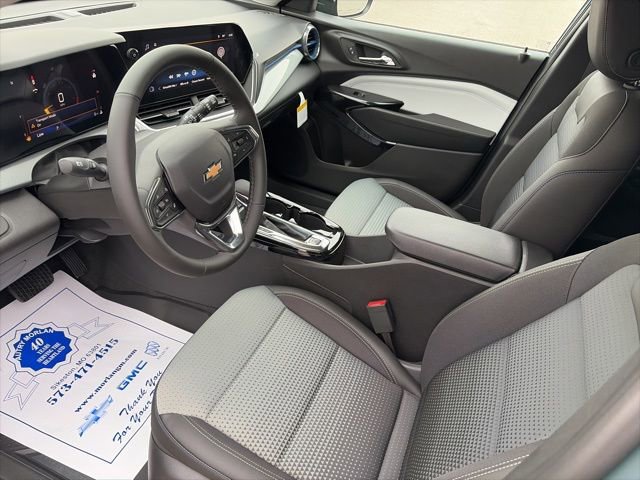 New 2026 Chevrolet Trax LT w/ Sunroof Package image 16