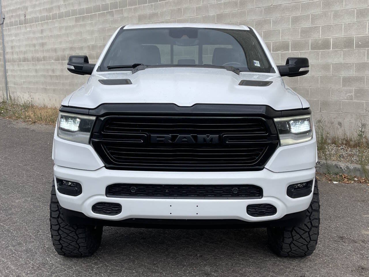 Used 2022 RAM 1500 Laramie w/ Night Edition AWD/4WD image 7